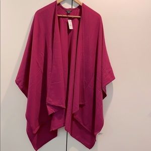 NWT!!! Super soft ANN TAYLOR FUCHSIA OPEN PONCHO
